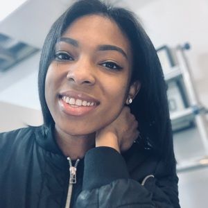 Meet your Posher, Jade